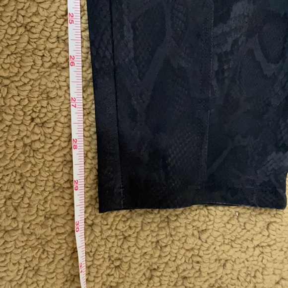 Cambio Animal Print Jogger With Front Seams 34 - Picture 9 of 9